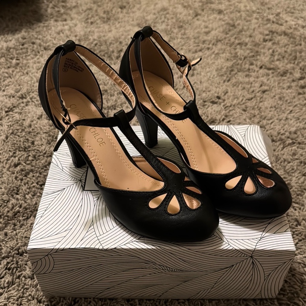 Women's Black Mary-Jane Style Heels